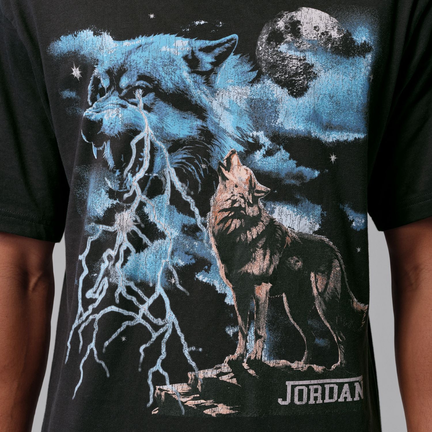 Jordan Graphic Wolf Tee -Mens