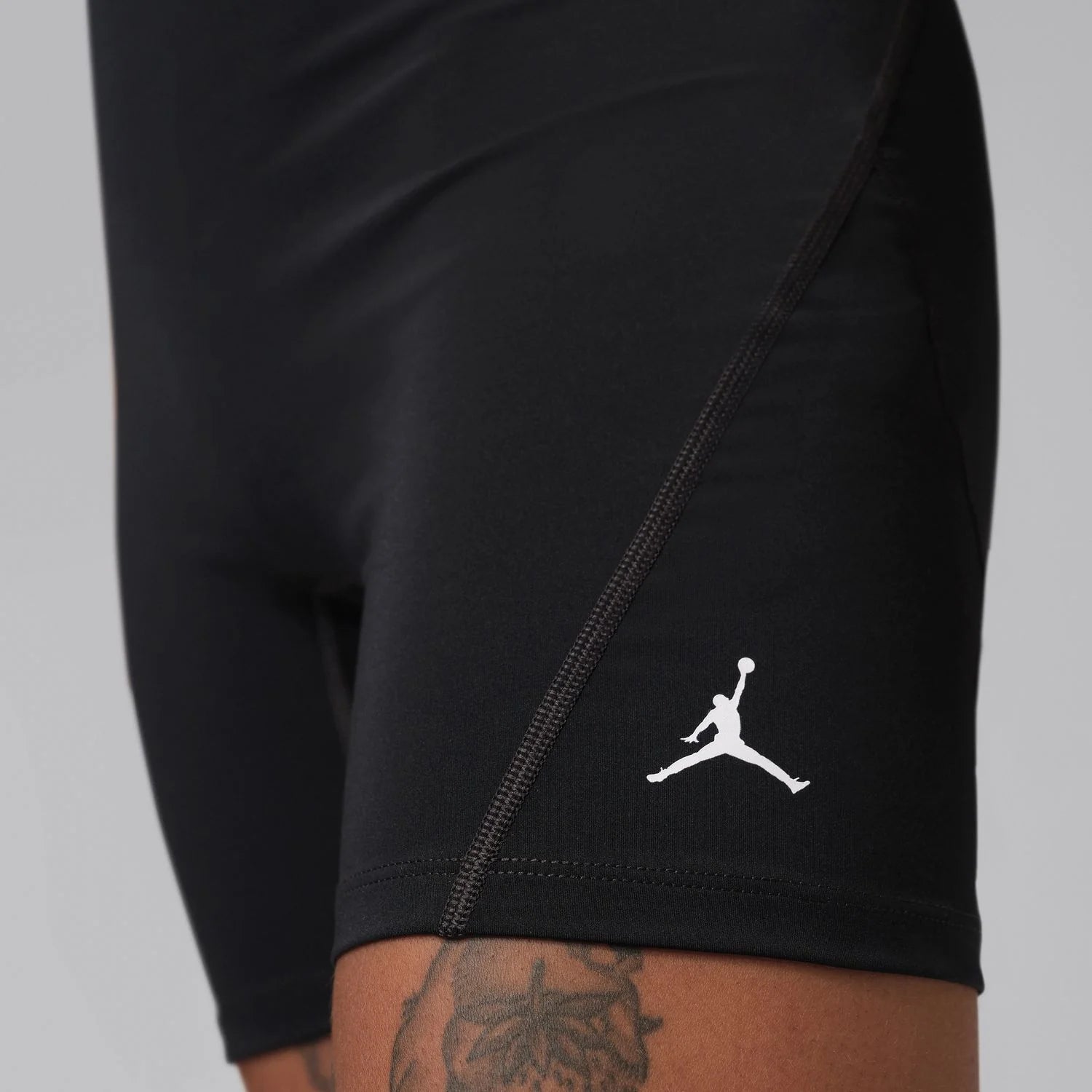 Dri Fit HW 5" Short - Womens