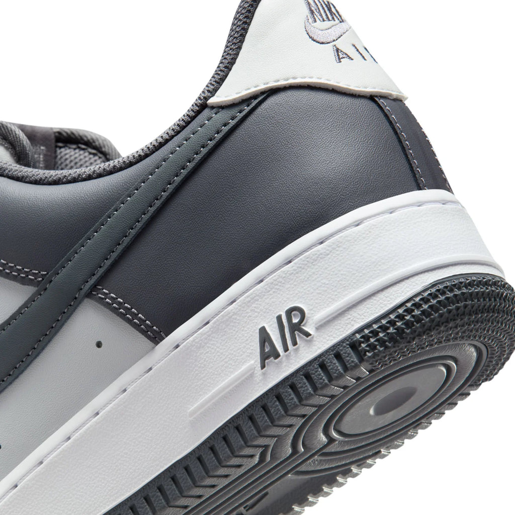 Air Force 1 Low 07 - Mens