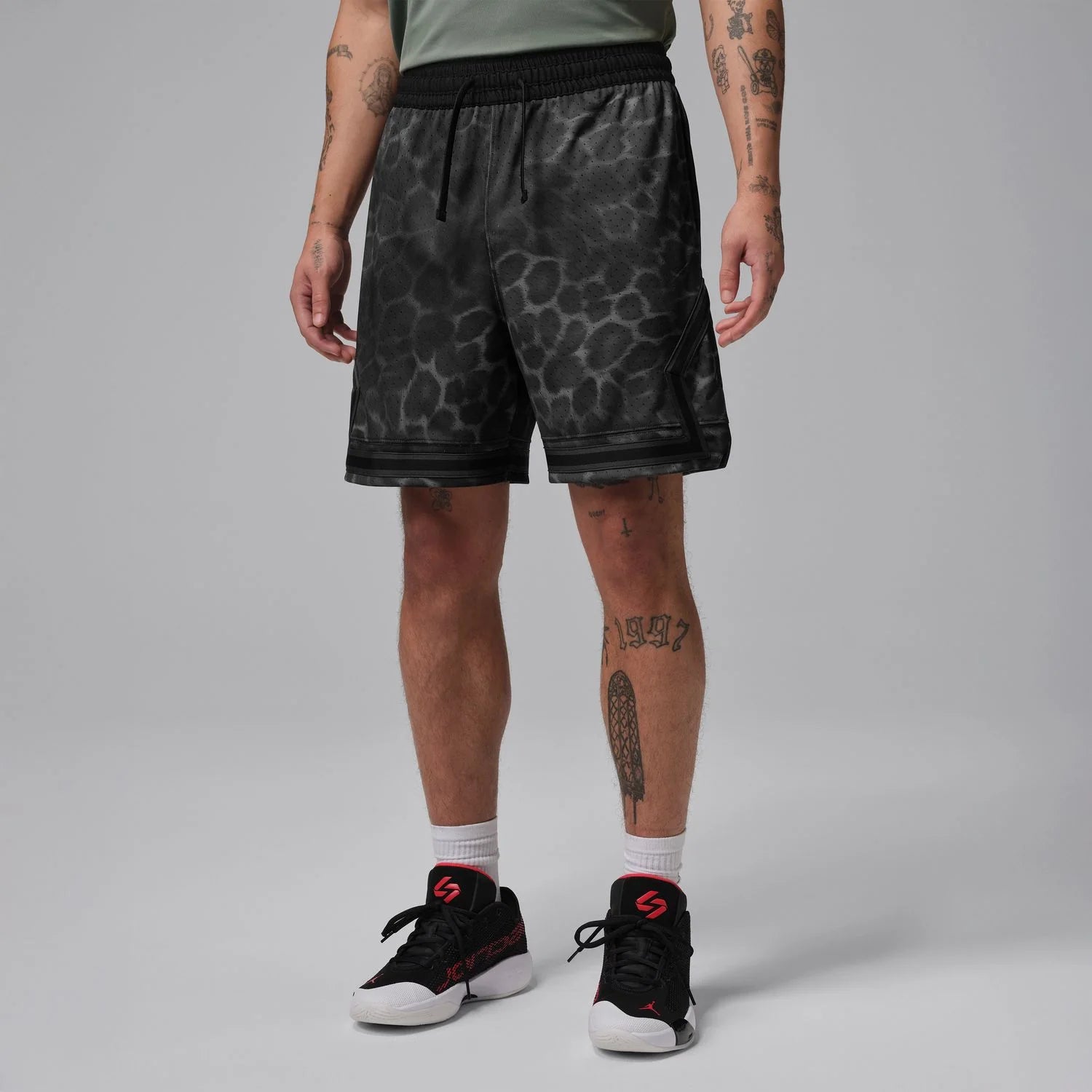 Diamond AOP Short -Mens