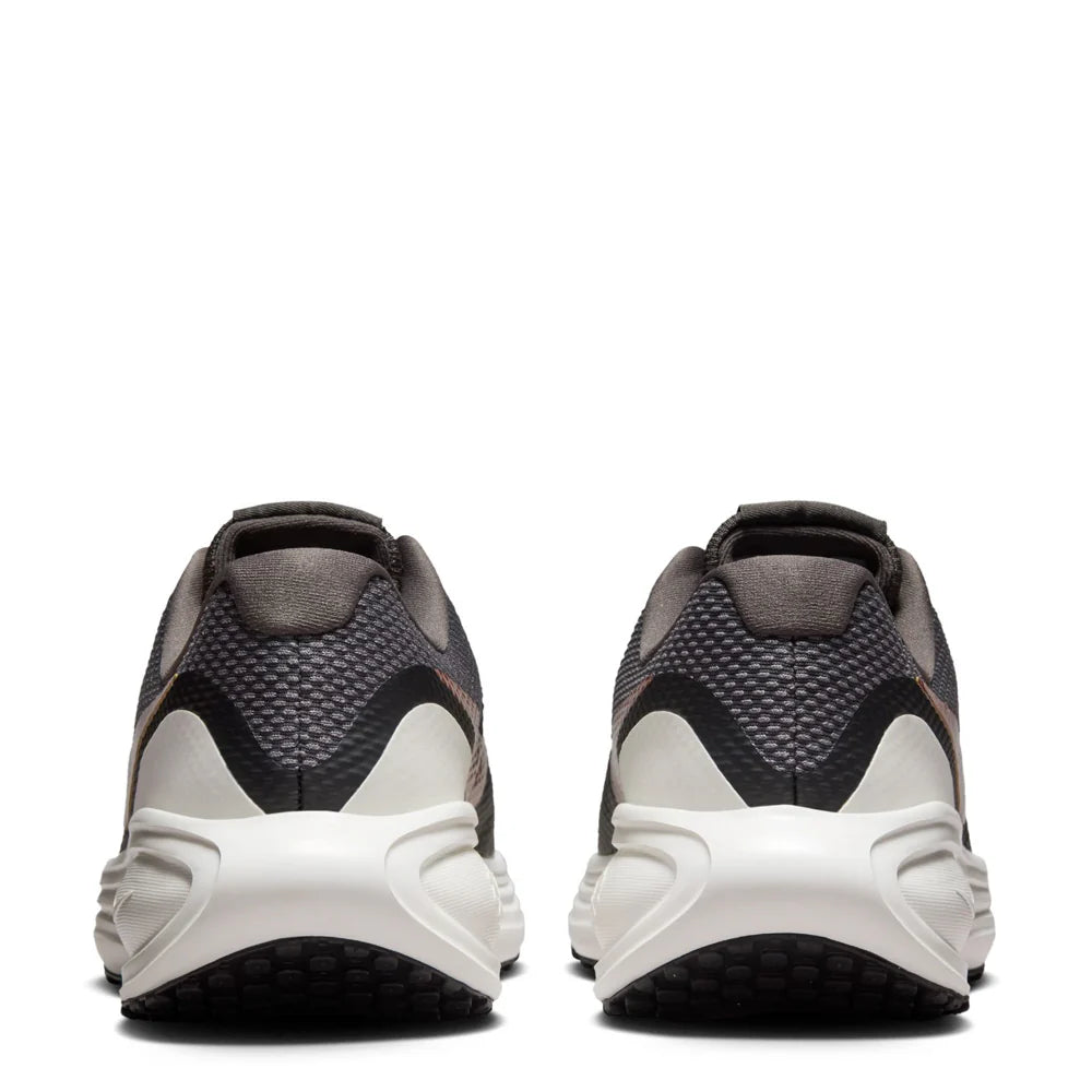 Revolution 8 - Womens