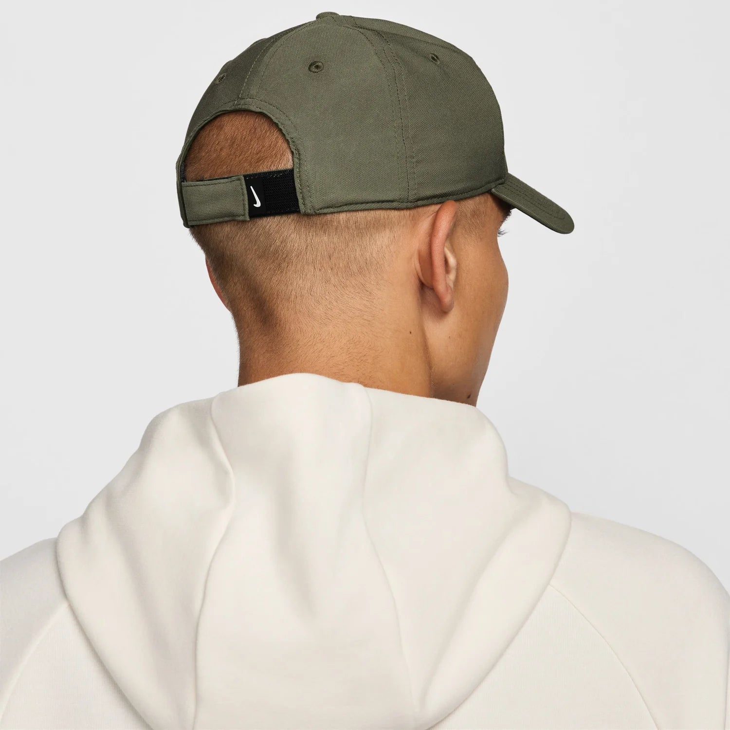 Nike Dri-Fit Club Cap Structured Swoosh Performance Strapback